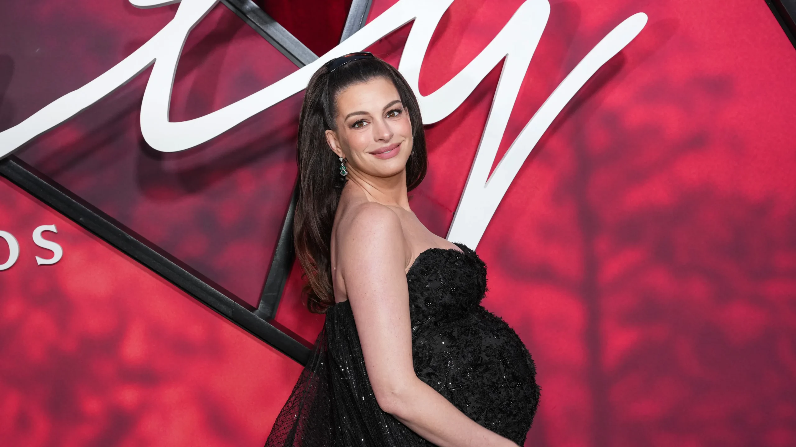 Verity Hits Theaters With Anne Hathaway, Dakota Johnson, and Deeply Mixed Reviews
