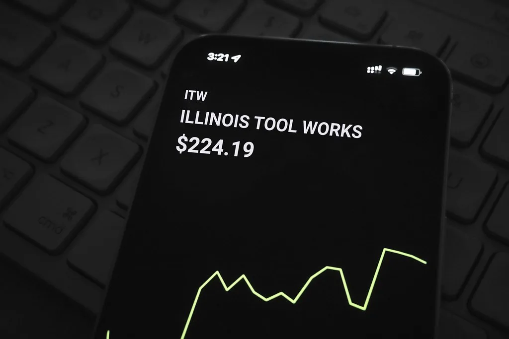 Illinois Tool Works stock buyback announcement at corporate office