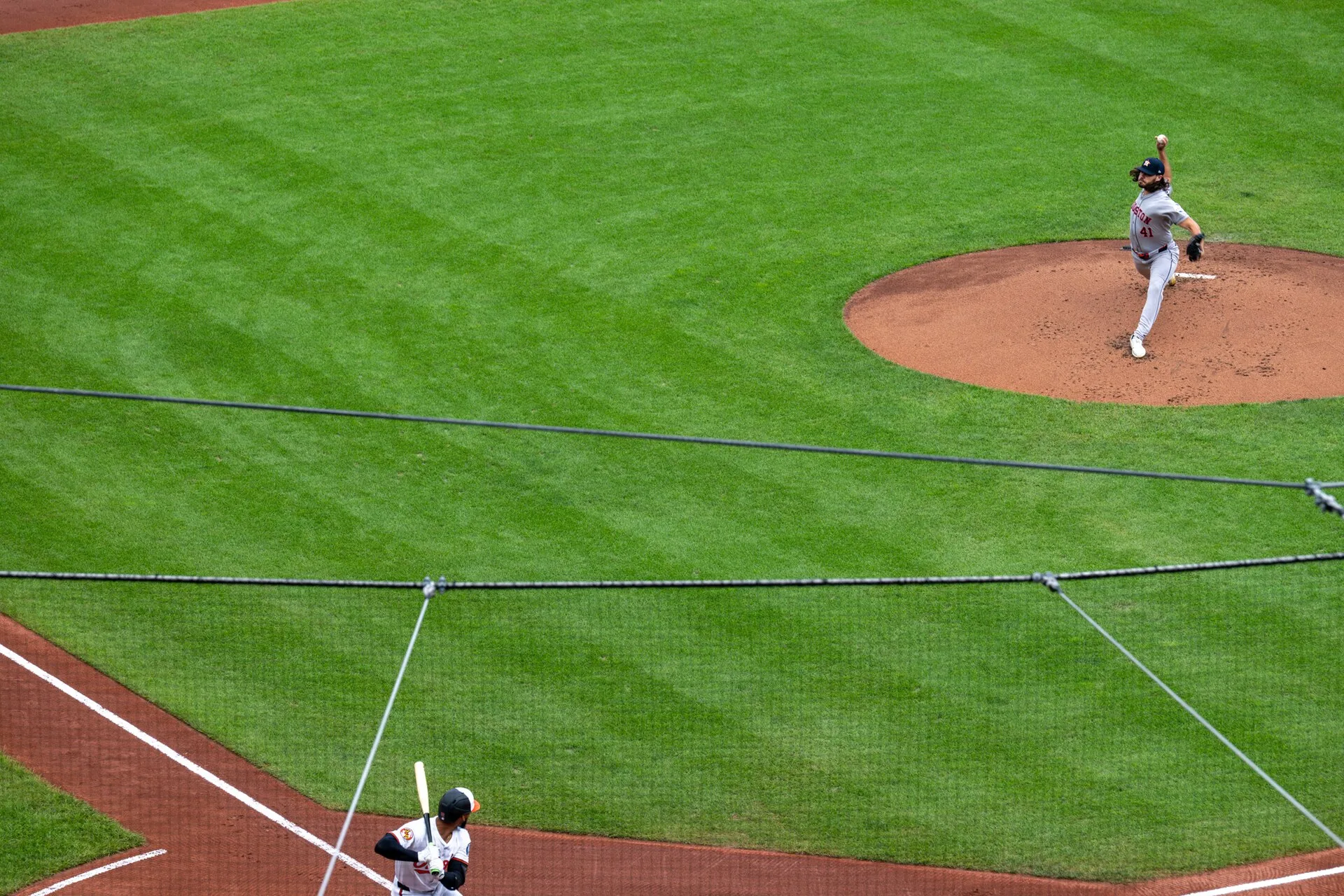 Astros bullpen reacts on field after Spencer Arrighetti injury